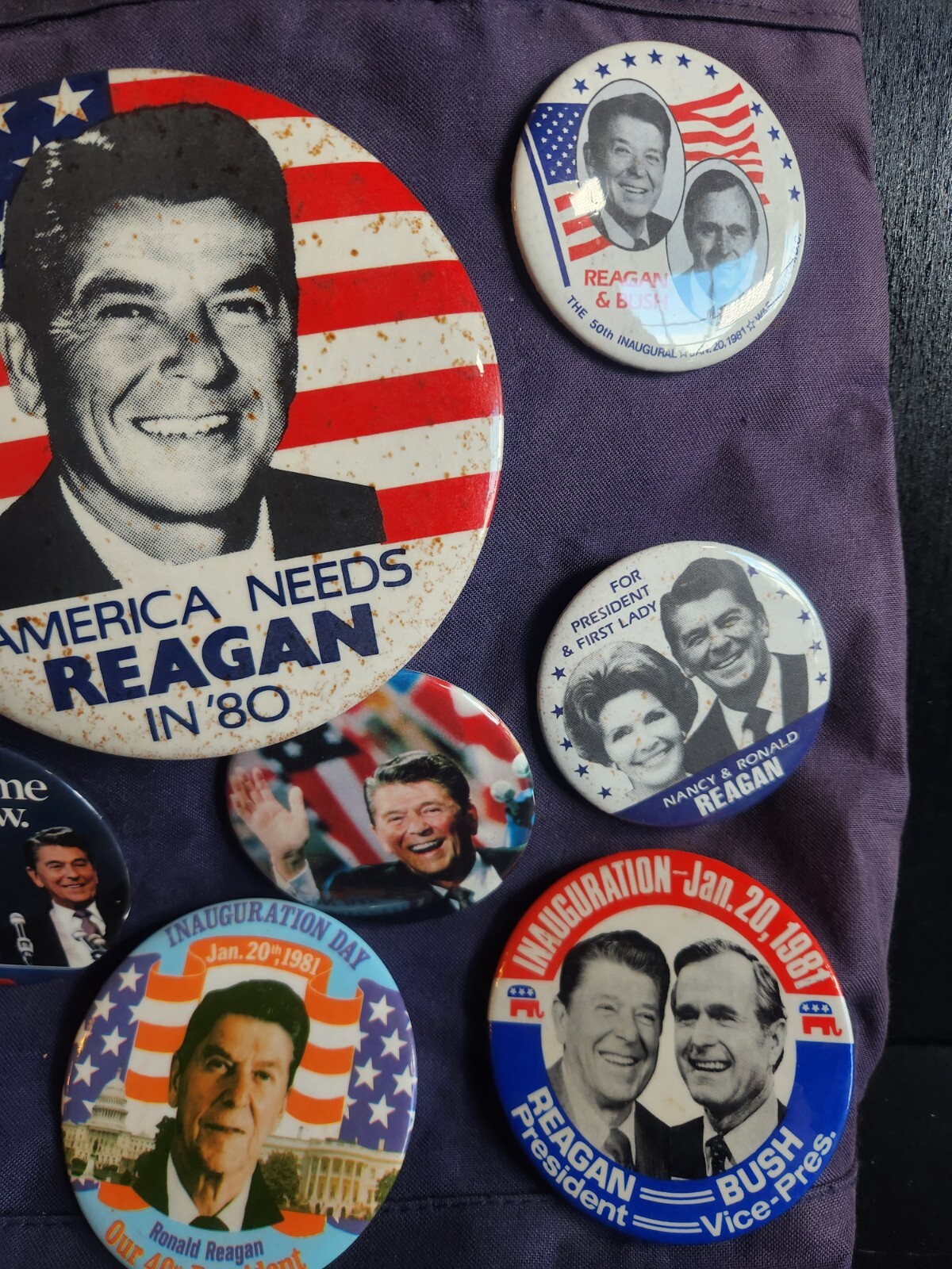 1980 REPUBLICAN NATIONAL CONVENTION REAGAN BUSH 1 OF A KIND TOTE BAG W/28 PINS