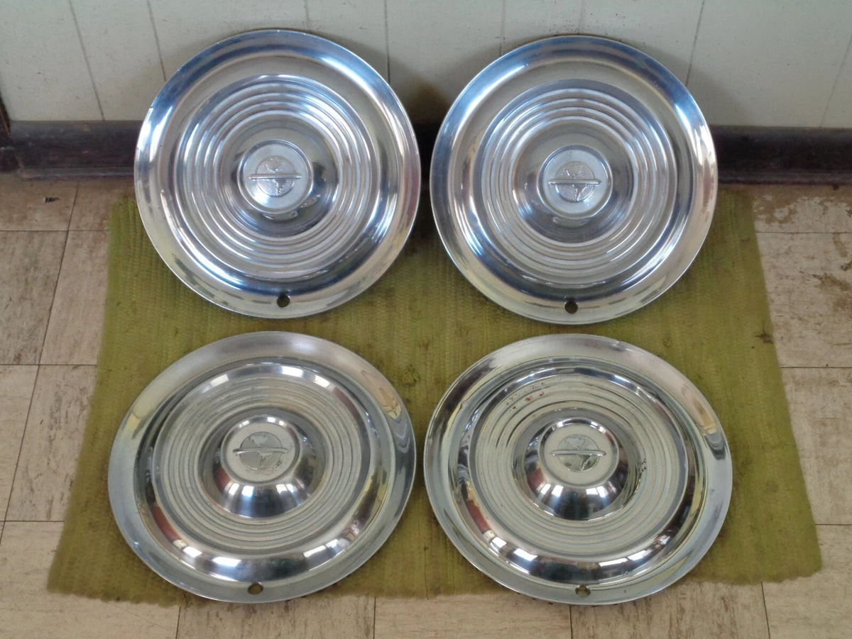 Oldsmobile hubcaps deals