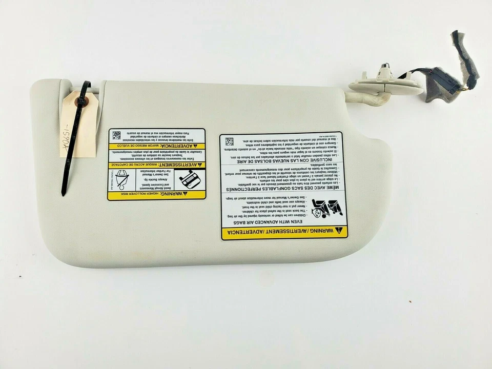 Левосторонние солнцезащитные козырьки для Ford Escape 2013–2018 годов выпуска с подсветкой от оригинального производителя - Изображение 3 из 4