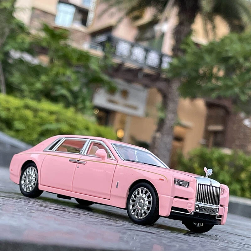 1/32 Scale Rolls-Royce Phantom Diecast Model Car Toy Collection Sound Light Gift - Image 3 of 4