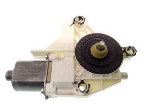 Volkswagen Golf V 2006 Vorne rechts Fensterhebermotor Tür vorne BOS11805