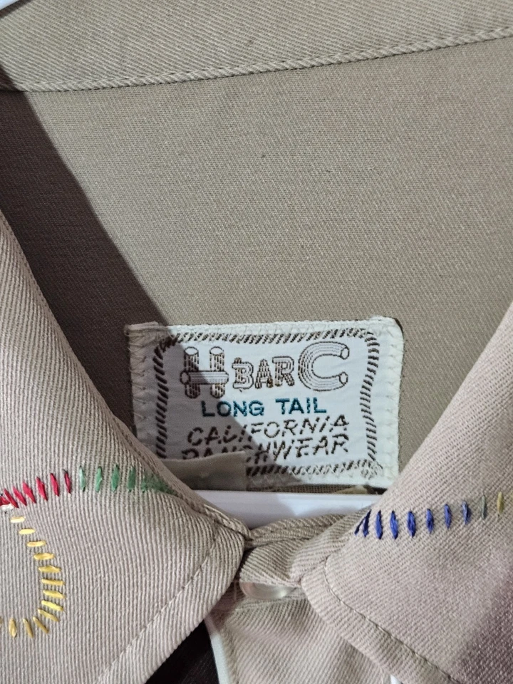 Camisa Rockabilly ocidental bordada vintage XL 50 60s barra H pérola encaixe gabardine - Imagem 3 de 4