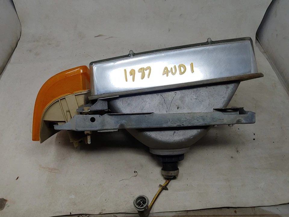 Faro derecho + indicador lateral audi 80/100/passat 79-89 bosch 0301064102 Foto 4 de 4