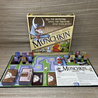Munchkin Deluxe Board Game   Steve Jackson Games