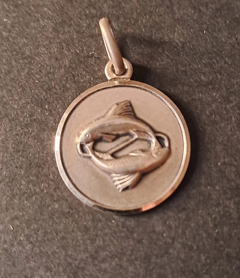 Medaglia Unoaerre Argento 800 Segno Zodiacale Pesci Astrologia Vintage Anni 70 - Immagine 3 di 4