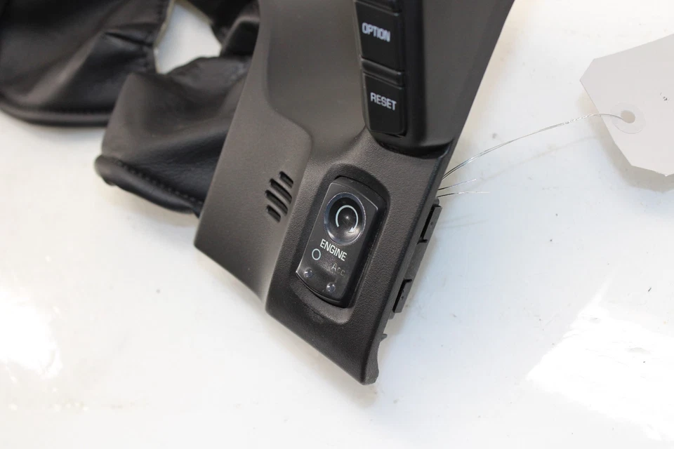 Chevrolet Corvette 2005-2013 velocímetro moldura OEM NL82 Foto 3 de 4