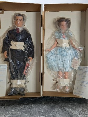  It s A Wonderful Life  18  George & Mary Bailey Doll Set WORLD DOLL Mint/IOB