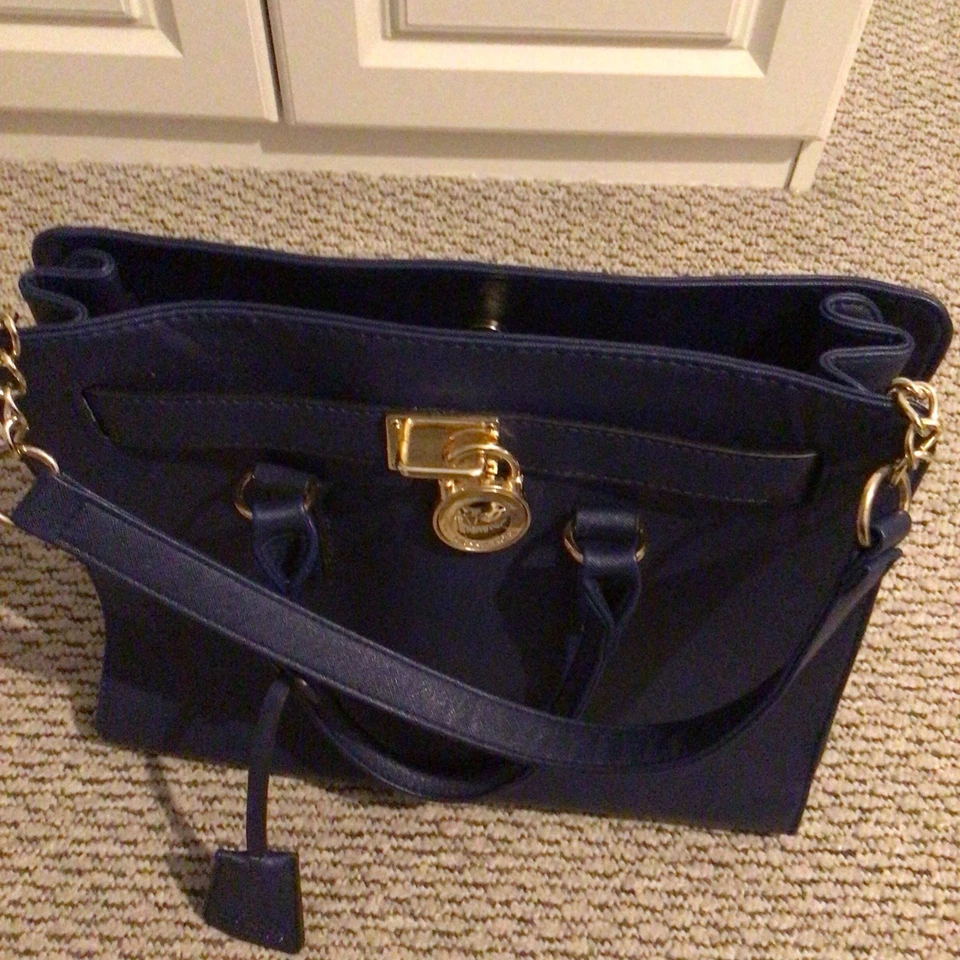 Michael Kors Ladies Large Handbag.(Dark Cobalt Blue)Used Once Briefly. - Image 4 of 4