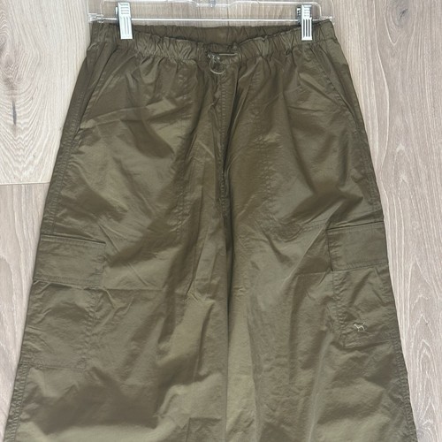 NWT! Pink Victoria's Secret Olive Green Wide Leg Cargo Parachute Pants - Picture 3 of 11