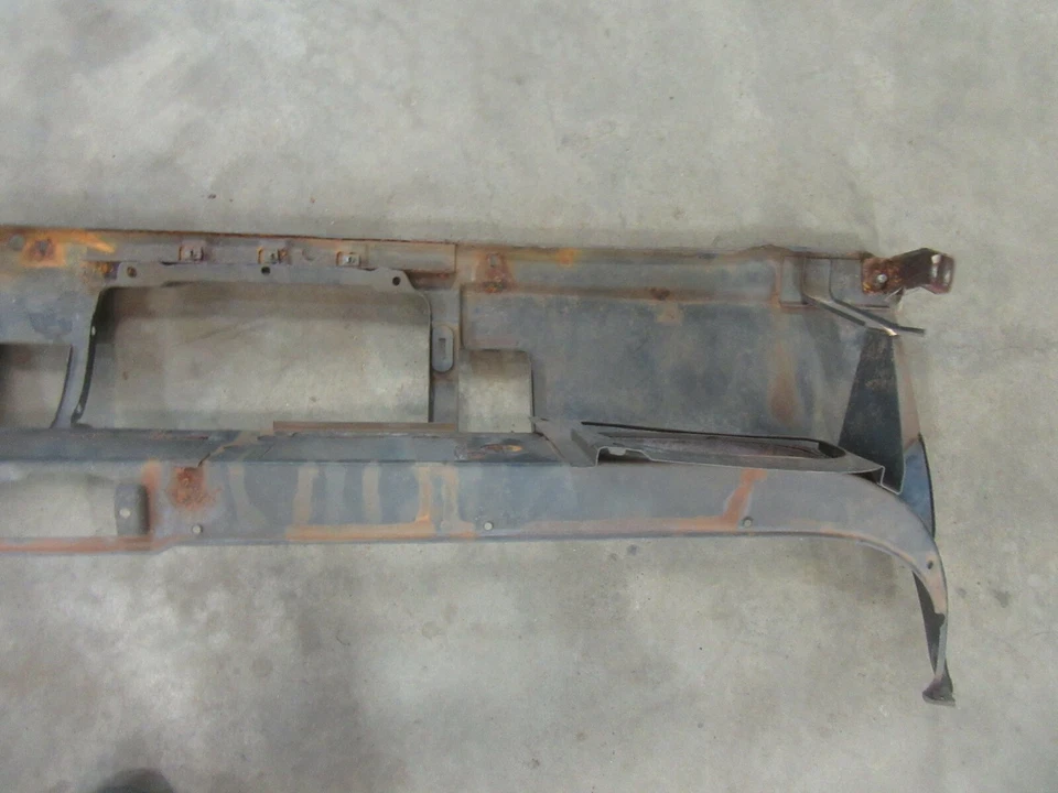 Cadillac Deville 1956 interior tablero principal estructura reparación sección metálica  Foto 4 de 4