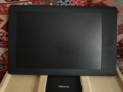 Großes Wacom Intuos 5 Touch PTH-850/K Grafiktablet + Zubehör Top Zustand