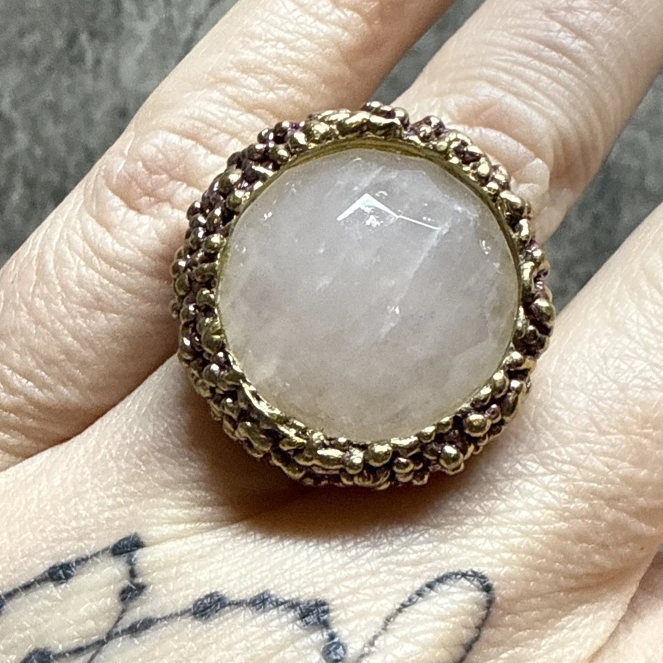 Anillo de cuarzo rosa DANIELA DE MARCHI talla M en latón divino nuevo con etiquetas diseñador italiano Foto 4 de 4