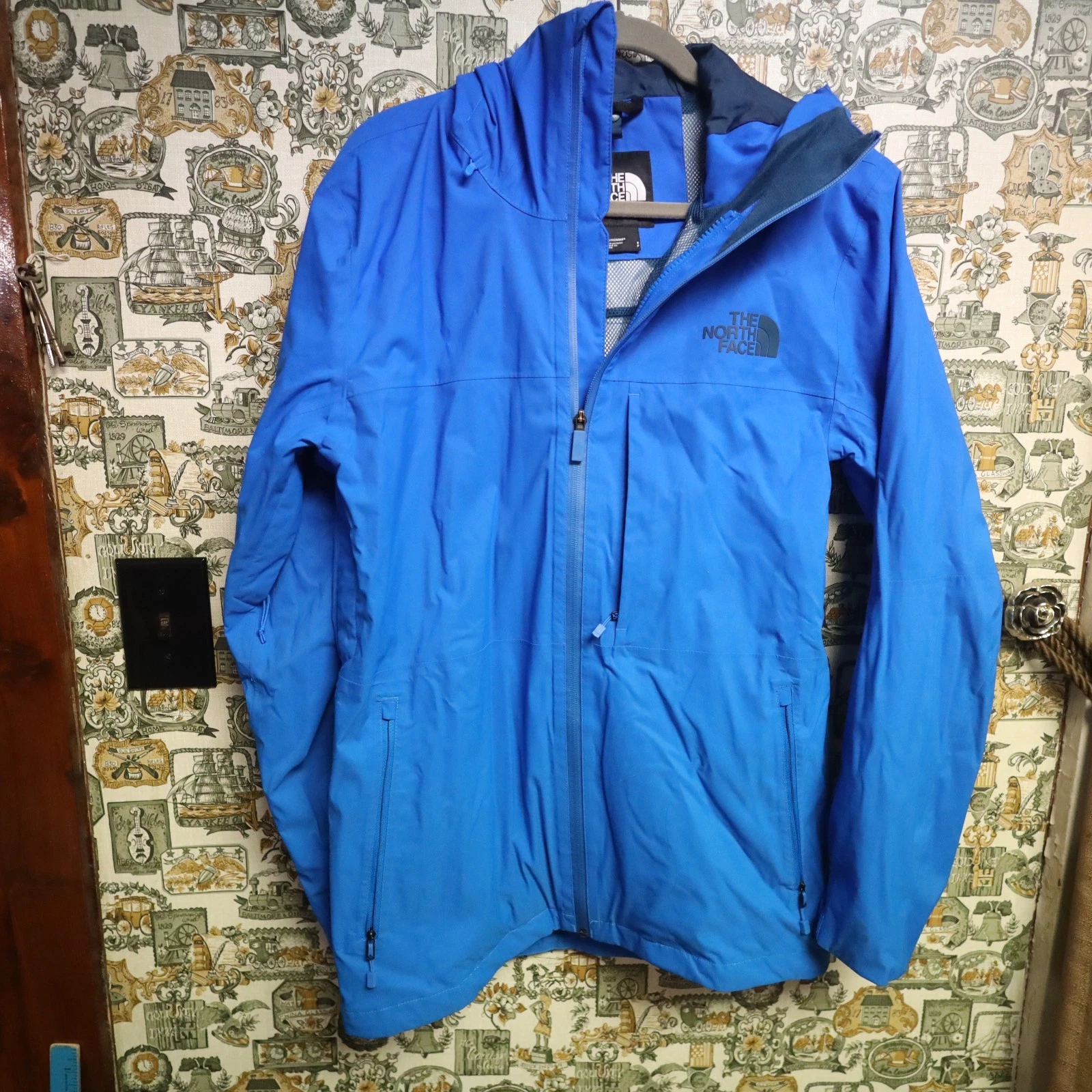 The North Face Mens Thermoball Eco Snow Triclimate Jacket Size S Blue SHELL ONLY