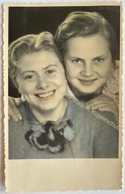 orig. Photo postcard mother child children around 1940