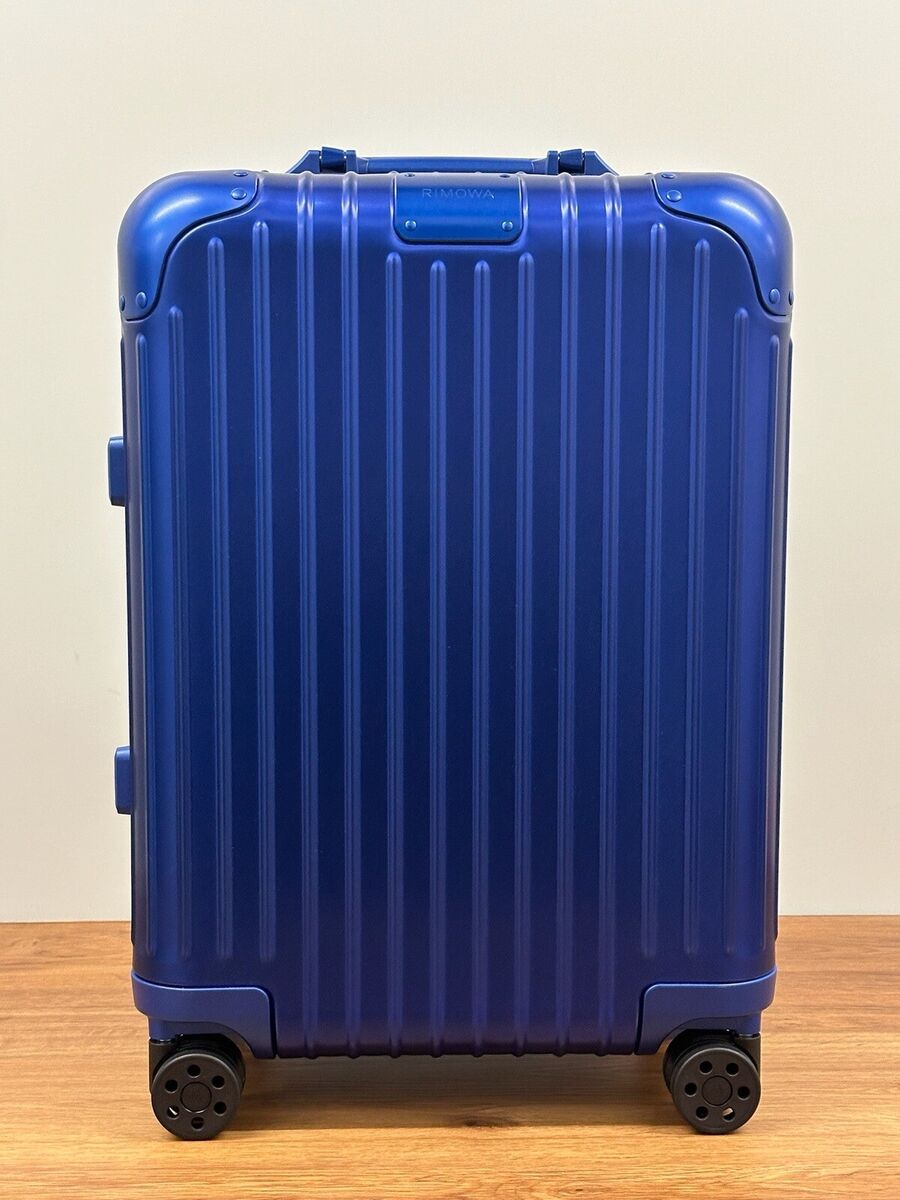 Rimowa Original Cabin Blau Marine 35L Limited Edition Rimowa Original Cabin Blau Marine 35L Limited Edition