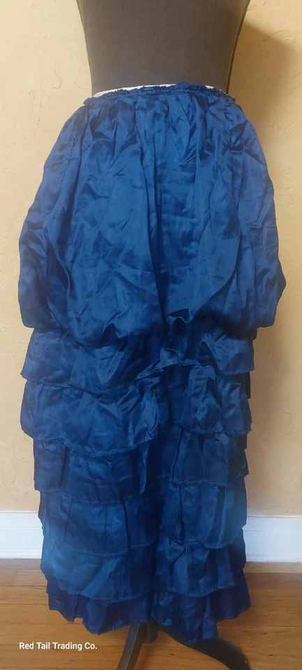 Increíble falda azul con burbujas de seda y capas pequeña Foto 2 de 4