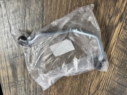 New Genuine Parts 2007-2016 Toyota Sienna Engine Oil Cooler Line 15771-31010 - Picture 4 of 4