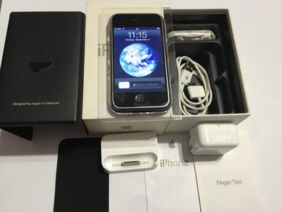 Rare Find Apple iPhone 1st generation 2g 8GB - With Serial # Matching its Box !
