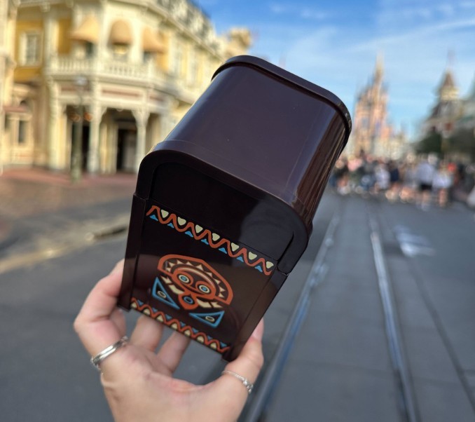 NEW🌟Disney Parks 2026 Magic Kingdom Polynesian Tiki Trash Can