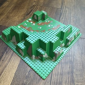 Vintage LEGO Baseplate Raised 6024 for Castle Dark Forest Fortress 6079