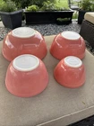 New ListingVintage Pyrex Nesting Mixing Bowls Flamingo Pink Set of 4  401, 402, 403, 404