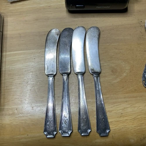 Lot of 4 Gorham Fairfax Sterling Silver knives  2 little spoons– 102.4g  Total