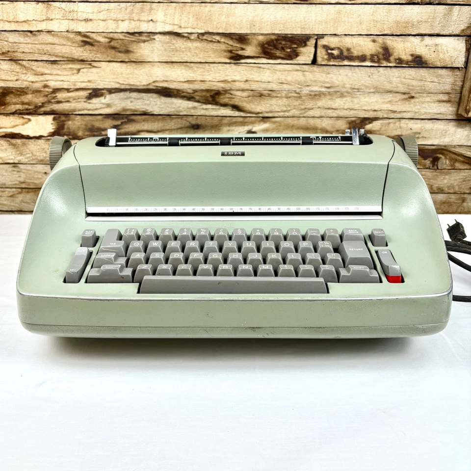 Vintage IBM Selectric 1 Typewriter Green For Parts Only Not Working - Image 2 of 4