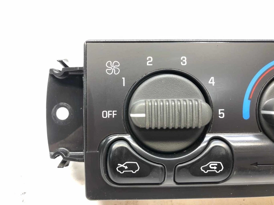 Unidad de control de calefacción de aire acondicionado manual Chevy Silverado Sierra 99-02 15054697 sin RR Def Foto 4 de 4