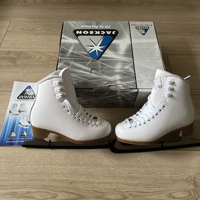 Jackson Ultima Classic 200 Girl's Artiste Figure Skates in White Size 2 US Sharp