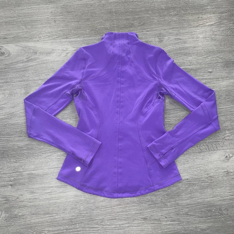 Chaqueta deportiva Lululemon Forme Define púrpura con cremallera Luon para mujer talla 6 Foto 2 de 4