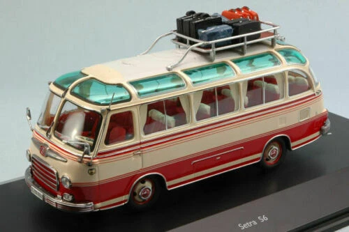 Modellini statici di auto, furgoni e camion Schuco Setra