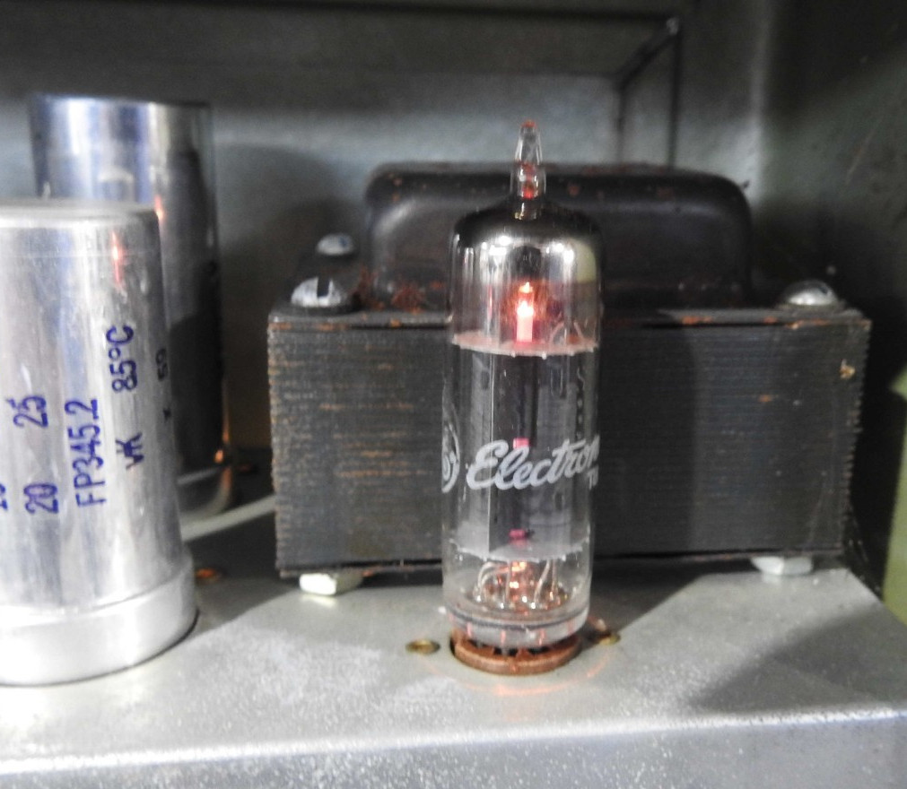 VIntage magnasync moviola Model URS Tube Guitar Amplifier Being Sold AS-IS