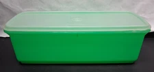 Vintage Green TUPPERWARE Celery Vegetable Keeper Crisper #782-8 Made in USA
