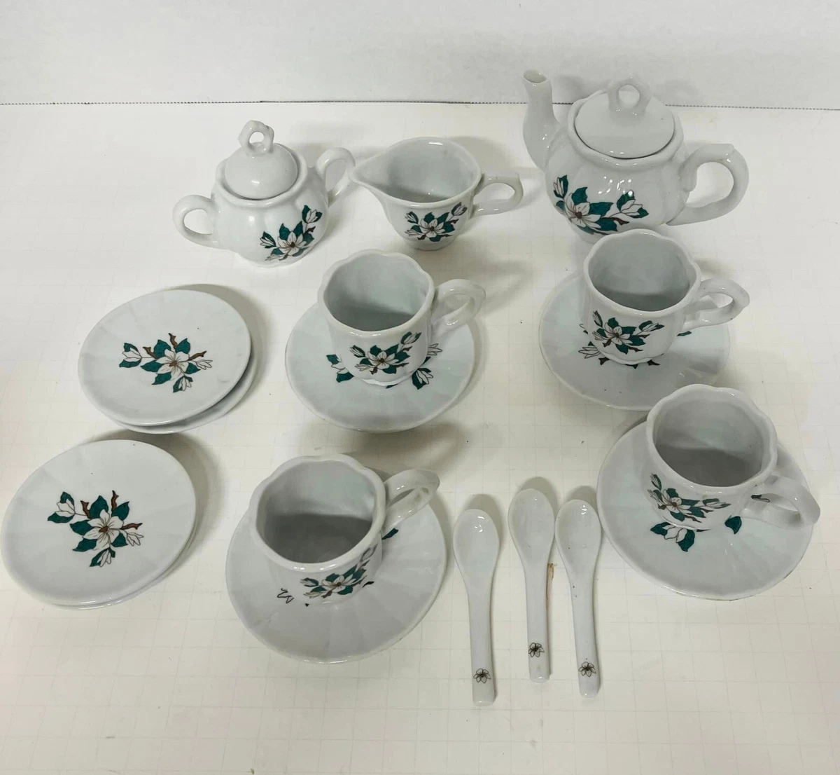 Tea Set Minature Delton product corp. fine Collectables 20 pieces