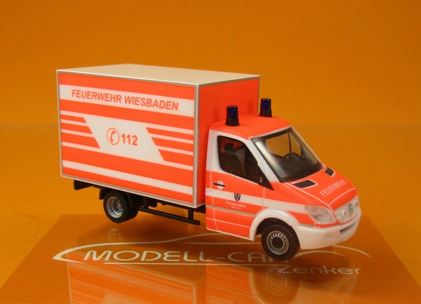 Herpa 094511 Mercedes-Benz Sprinter Koffer Feuerwehr Wiesbaden 1:87 Neu Modell-image