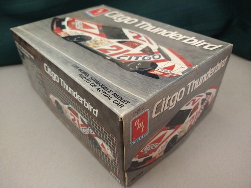 AMT Ertl 21 Dale Jarrett Citgo Ford Thunderbird Stock Car Toy Model Kit 1:25 - Picture 2 of 10