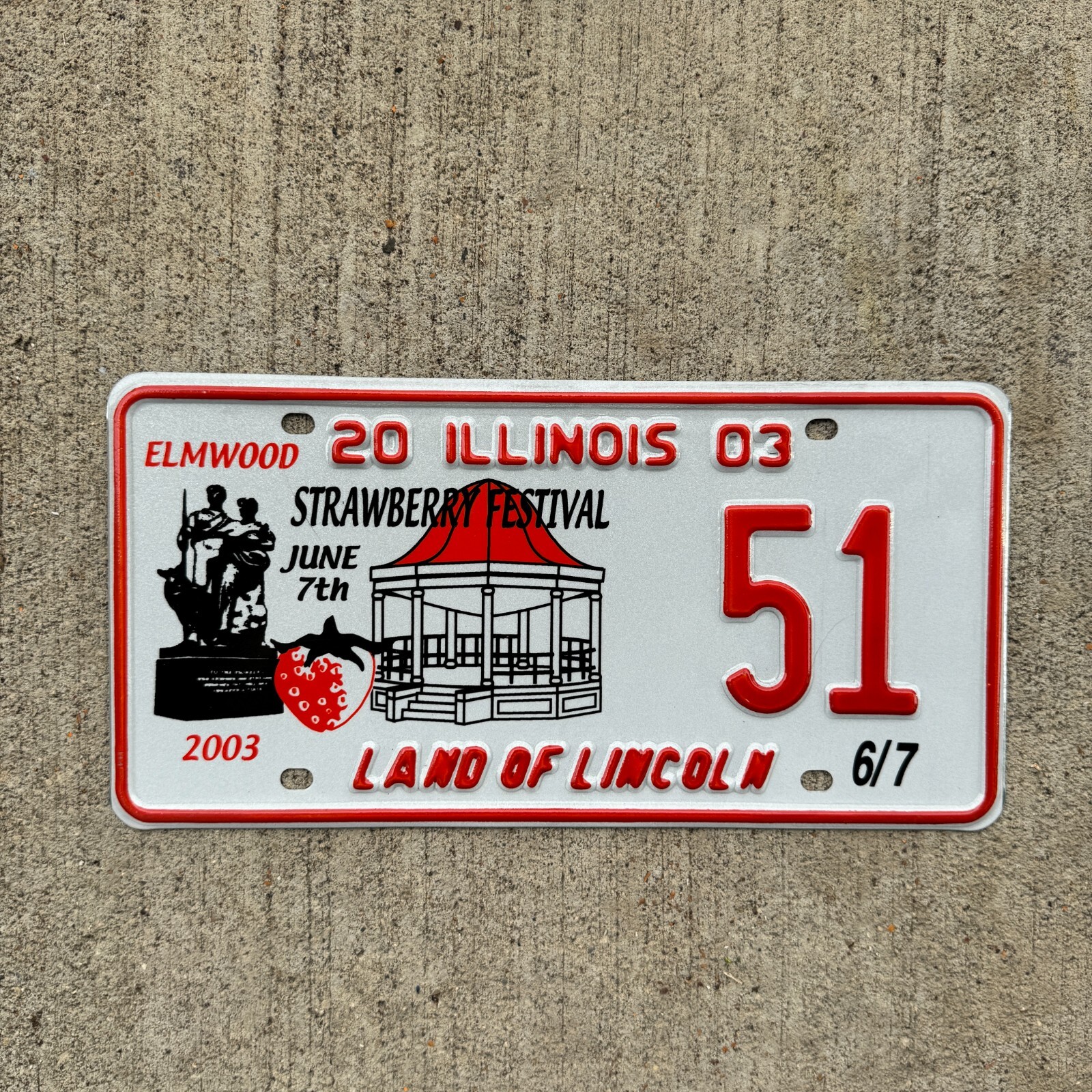 2003 Illinois EVENT License Plate Auto Tag Garage Decor Strawberry Fest 51