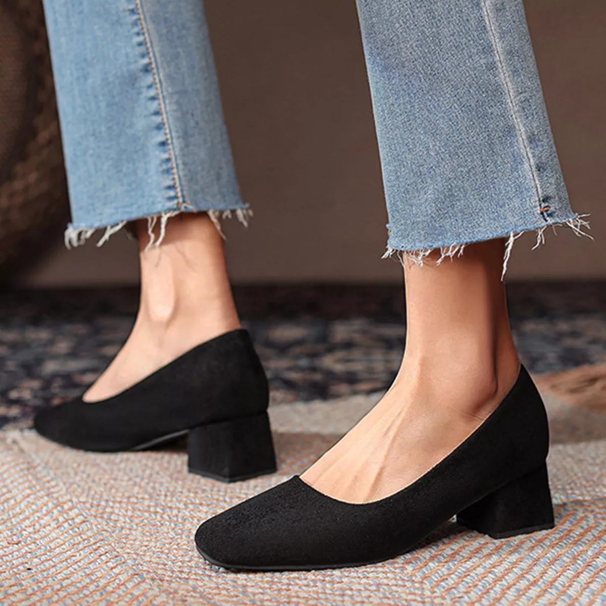 Thick heel shoes deals