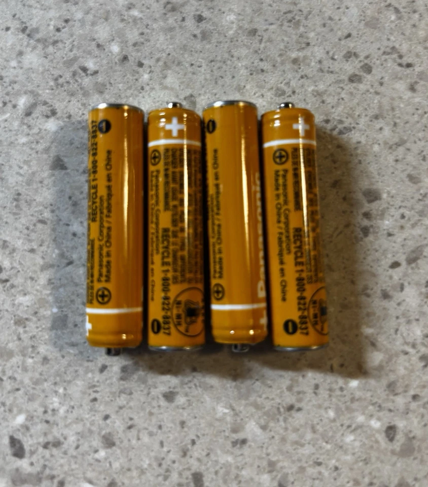 Panasonic KX-TG4734 Cordless Phone Set W/answering Machine Blue Tooth Etc - Image 4 of 4