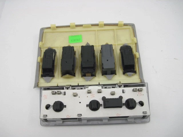 ROOF MOUNTED OVERHEAD CONSOLE BMW 545i 2004 04 834848 Foto 2 de 4