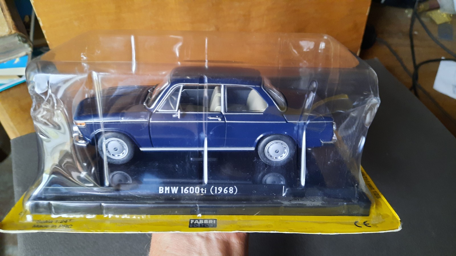 Modellino BMW 1600 ti 1968 Fabbri 1/24 foto 2
