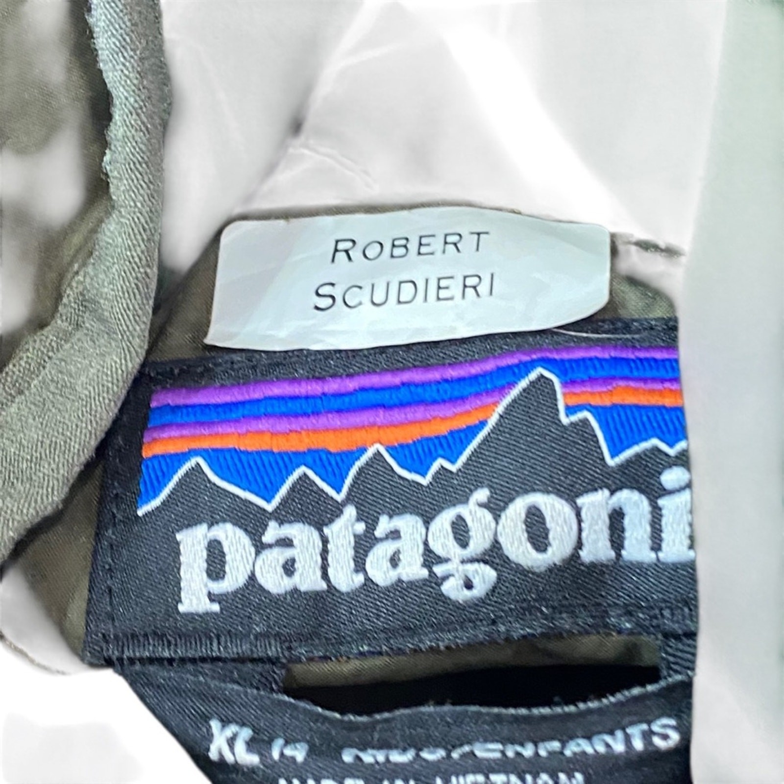 Patagonia Kids' DIAMOND QUILT HOODY Jacket size XL Olive green