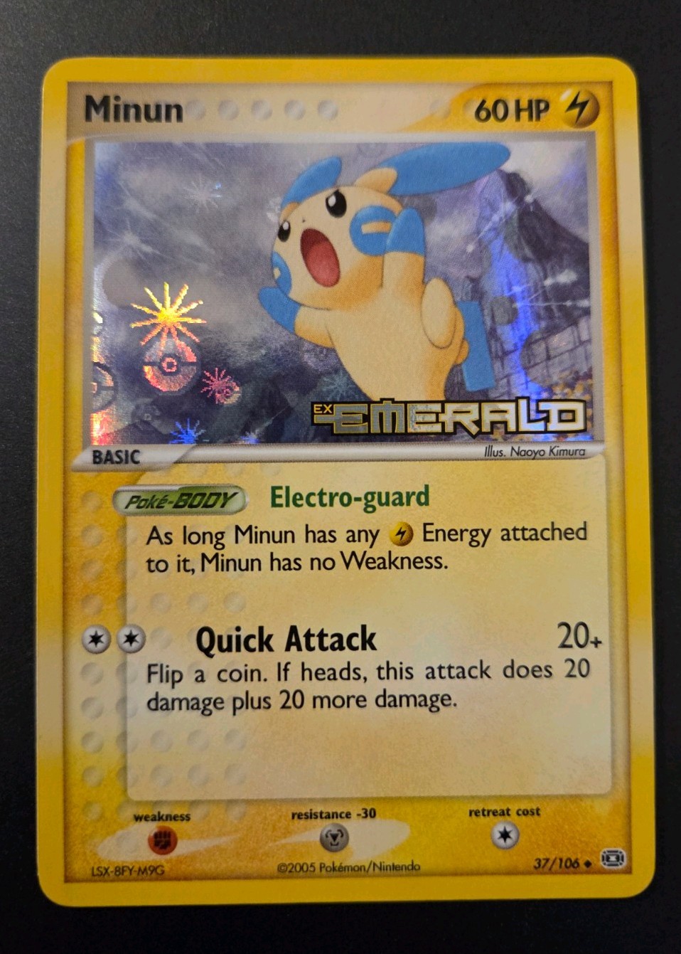 Minun EX EMERALD Reverse Holo Stamped #37, NM