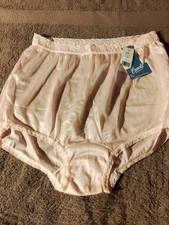New Carole 100 Nylon Brief Panties Size 10 - Style 945 Pink
