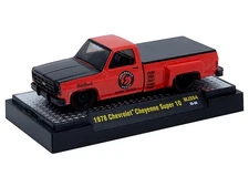 M2 Machines 1:64 1978 Chevrolet Cheyenne Super 30 Custom EDELBROCK Red BK MJS94