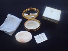 VINTAGE JACQUELINE COCHRAN L' OPERA MIRRORED POWDER GOLDTONE COMPACT WHITE NOS