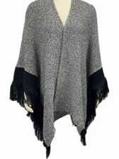 Cabi Pepper Cape Poncho Shawl Sweater Wrap Fringe One Size Black & White 3361