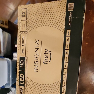 Insignia 32'' LED HD Smart TV Class F20 Fire TV Edition NS-32F201NA23 720p