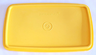 Tupperware 9''x5'' Deli Meat Cheese Container Yellow Lid #817 New