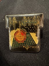 DEF LEPPARD - ENGLISH ROCK BAND - MUSIC GROUP - VINTAGE LAPEL PIN - PINBACK -